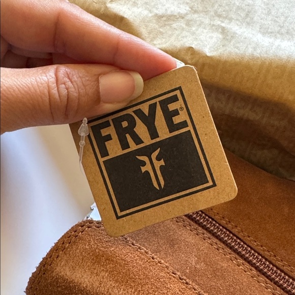 NWT $260 FRYE Sandra Cognac Brown Suede Heeled Western Chelsea Booties Sz 7.5 - Picture 10 of 10